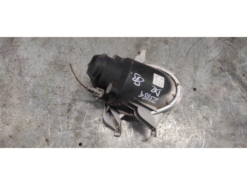 Recambio de faro antiniebla derecho para peugeot 206 berlina xt referencia OEM IAM   2 PINS