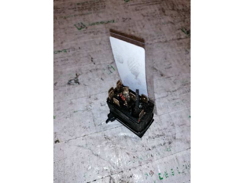Recambio de warning para volkswagen santana (327) cx referencia OEM IAM 161953235A 7 PINS 