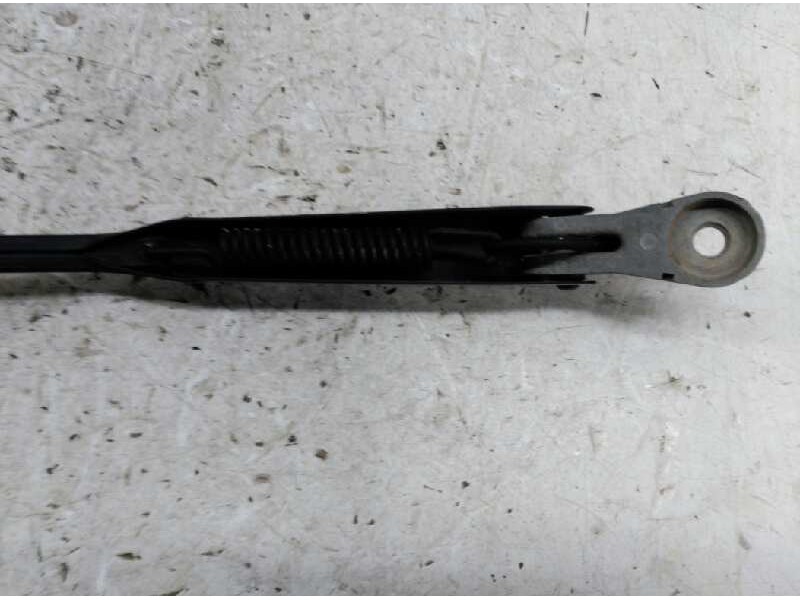 Recambio de brazo limpia trasero para nissan vanette cargo vanette cargo caja cerrada referencia OEM IAM  DERECHO 