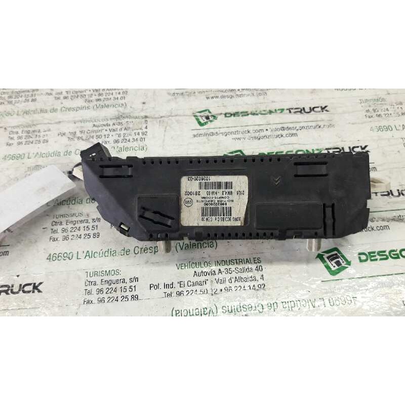 Recambio de pantalla multifuncion para citroën c4 berlina 1.6 16v hdi referencia OEM IAM 9662226080  