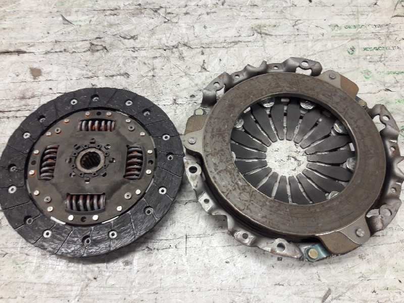 Recambio de kit embrague para opel corsa c club referencia OEM IAM   