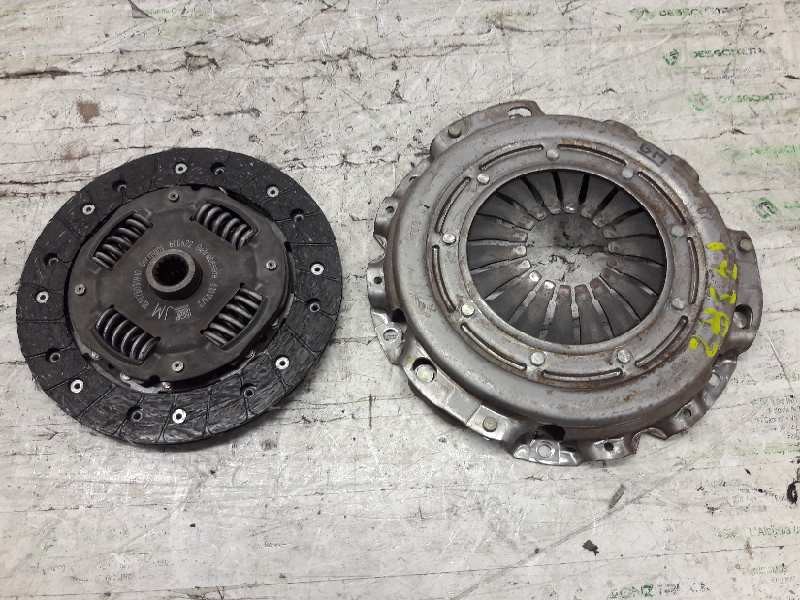 Recambio de kit embrague para opel corsa c club referencia OEM IAM   