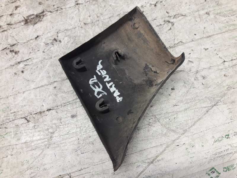 Recambio de molduras delanteras para peugeot partner (s1) break referencia OEM IAM  ALETA DERECHA 