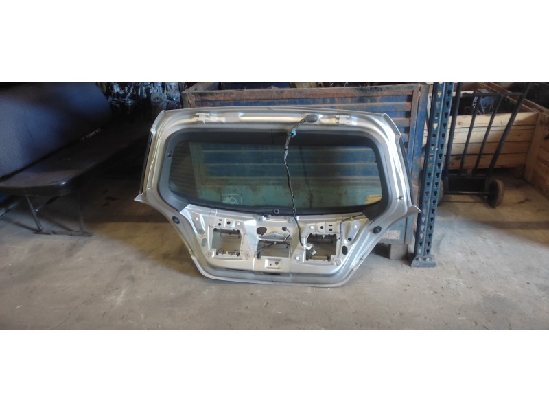 Recambio de porton trasero para opel astra h berlina cosmo referencia OEM IAM   
