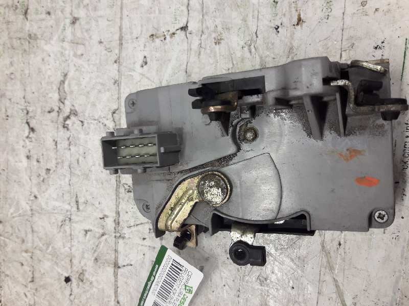 Recambio de cerradura puerta delantera derecha para peugeot 406 berlina (s1/s2) srdt referencia OEM IAM   