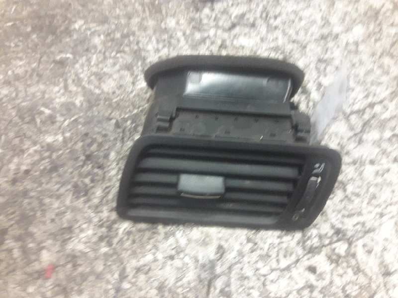 Recambio de difusor calefaccion para volkswagen passat berlina (3c2) advance referencia OEM IAM 3C2819701D DELANTERO IZQUIERDO 