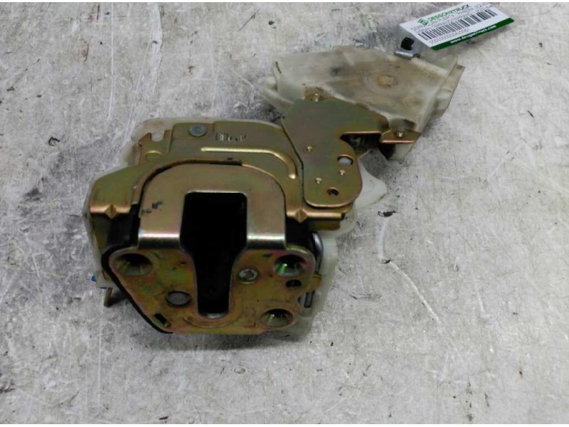 Recambio de cerradura puerta trasera izquierda para nissan terrano/terrano.ii (r20) avenue referencia OEM IAM   