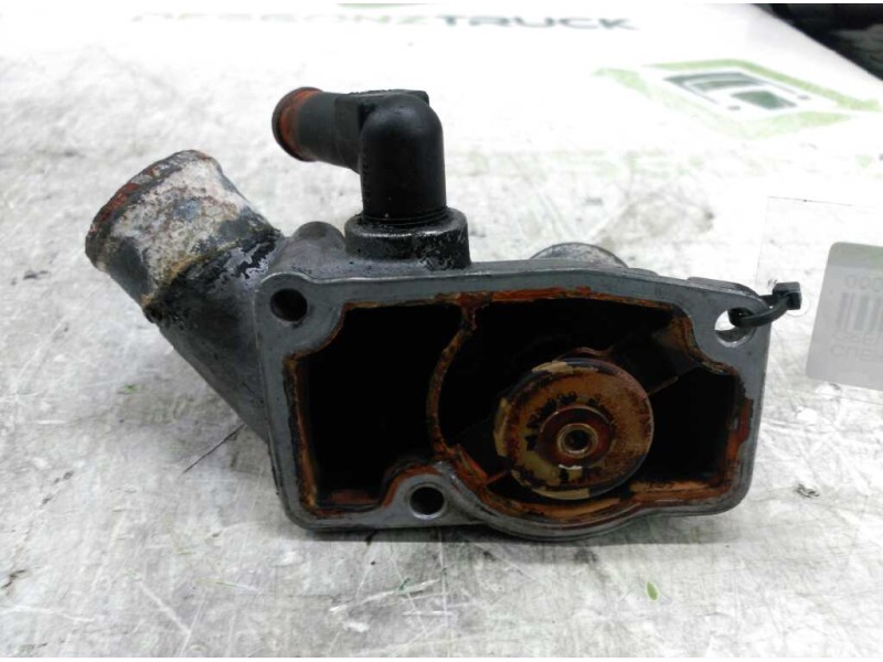 Recambio de cuerpo termostato para opel astra g berlina 2.0 dti referencia OEM IAM 2503185  