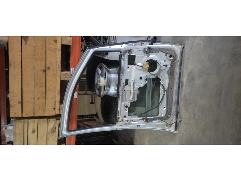 Recambio de puerta delantera izquierda para ford galaxy (vy) 1.9 tdi cat referencia OEM IAM   