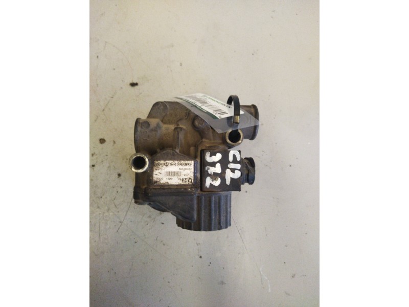 Recambio de valvula aire para renault serie d referencia OEM IAM 7485139224 K038450 ELECTRO VALVULA ABS
