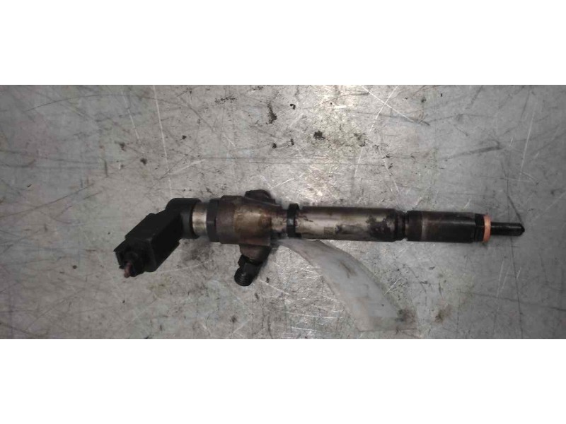 Recambio de inyector para renault scenic ii 1.5 dci diesel referencia OEM IAM 8200380253 2 PINS 