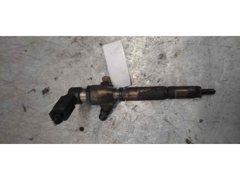 Recambio de inyector para renault scenic ii 1.5 dci diesel referencia OEM IAM 8200380253 2 PINS 