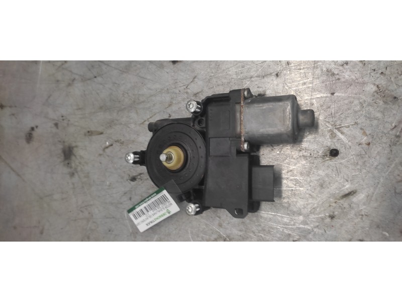 Recambio de motor elevalunas delantero derecho para peugeot 308 sport referencia OEM IAM 0130822369 6 PINS 