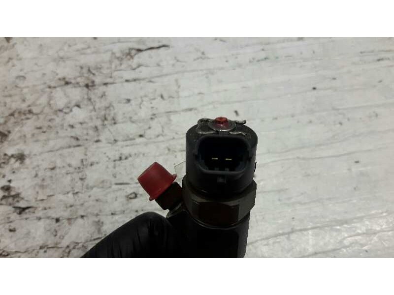 Recambio de inyector para nissan primera berlina (p12) acenta referencia OEM IAM 8200100272  