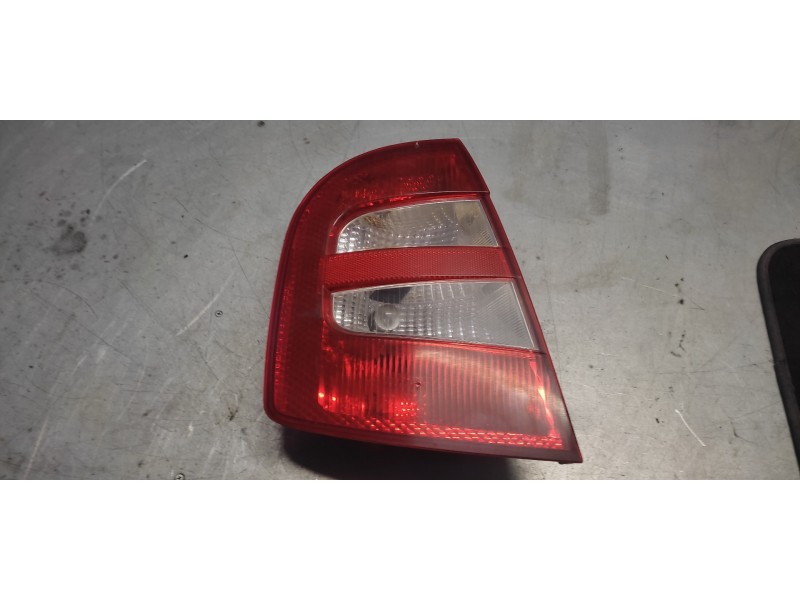 Recambio de piloto trasero izquierdo para skoda fabia (6y2/6y3) attractive referencia OEM IAM   