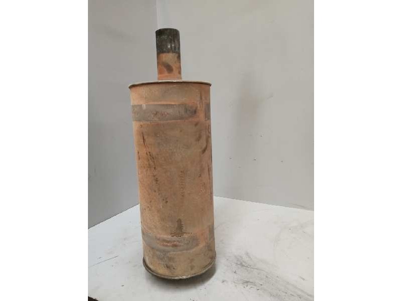 Recambio de silenciador trasero para nissan trucks m m-90.150 referencia OEM IAM 09101077  