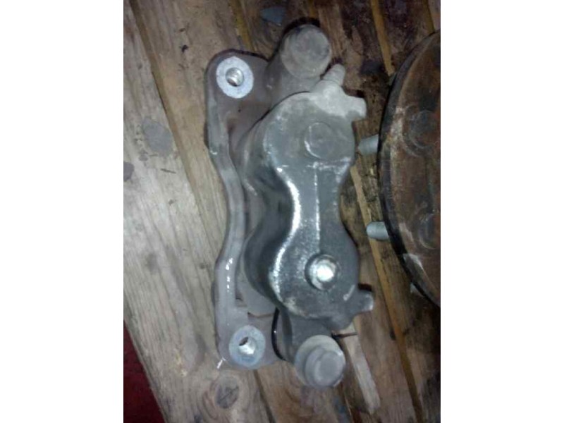 Recambio de pinza freno trasera izquierda para nissan trucks atleon 56.15 referencia OEM IAM 777603 BREMBO 