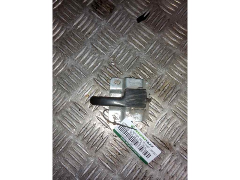 Recambio de maneta interior delantera derecha para pegaso trucks ekus 100-40 referencia OEM IAM   