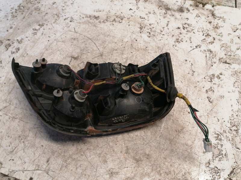 Recambio de piloto trasero derecho para mitsubishi galant berlina (ea0) 2000 tech referencia OEM IAM   6 CABLES