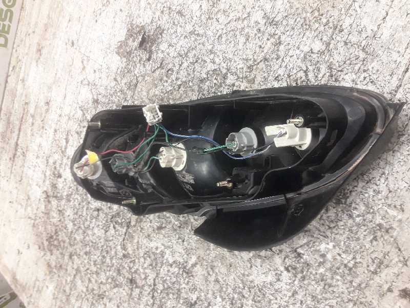 Recambio de piloto trasero izquierdo para hyundai lantra familiar (rd) 1.9 diesel cat referencia OEM IAM   