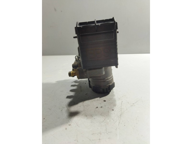 Recambio de valvula aire para renault midlum referencia OEM IAM 22225566 K102266 VALVULA EBS