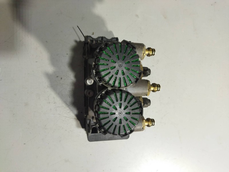 Recambio de valvula aire para renault midlum referencia OEM IAM 22225566 K102266 VALVULA EBS