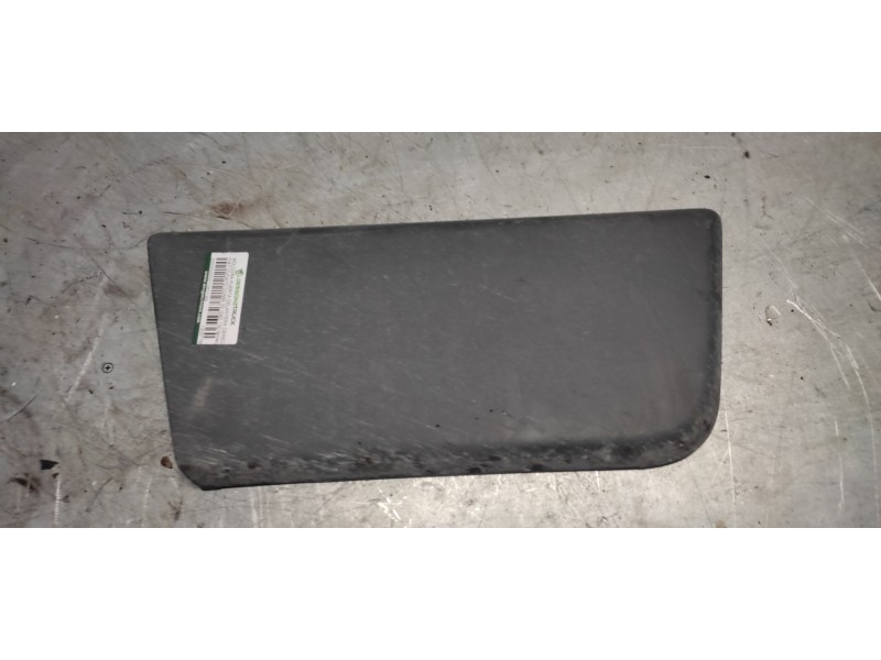 Recambio de moldura puerta delantera derecha para fiat ducato combi 33 (290) 130 teilverglast (l1h1) referencia OEM IAM 13057760