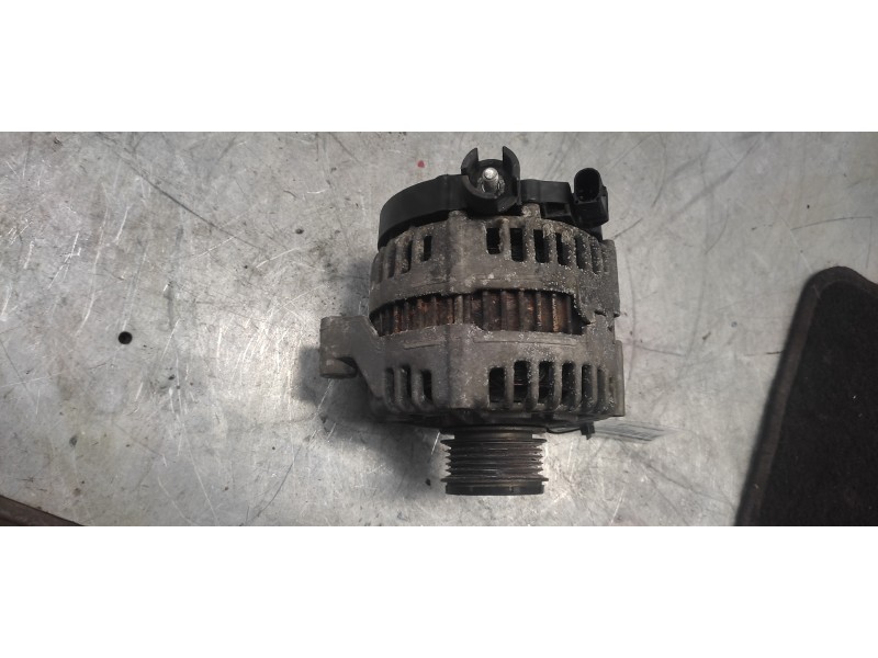 Recambio de alternador para volvo c30 d5 kinetic referencia OEM IAM 0121615014 30773111 BOSCH