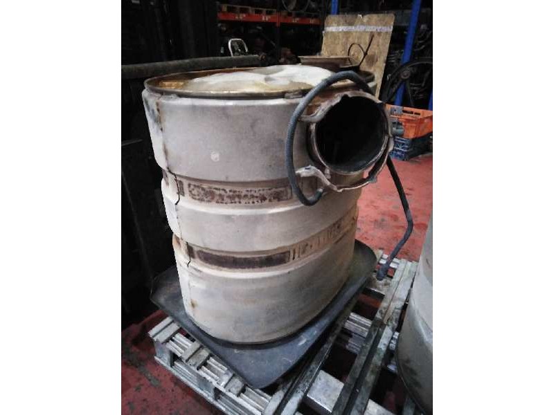 Recambio de catalizador para renault premium route 2006 fas 4x2 larga distancia referencia OEM IAM 7420894956  