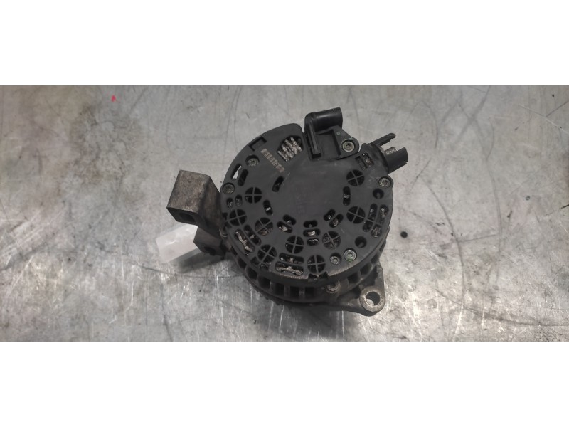 Recambio de alternador para volvo c30 d5 kinetic referencia OEM IAM 0121615014 30773111 BOSCH