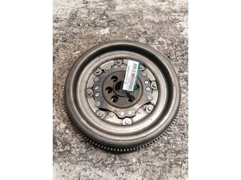 Recambio de volante motor para audi a3 (8p) 2.0 tdi ambiente referencia OEM IAM   