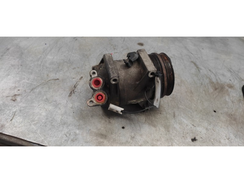 Recambio de compresor aire acondicionado para volvo c30 d5 kinetic referencia OEM IAM 6888461935  