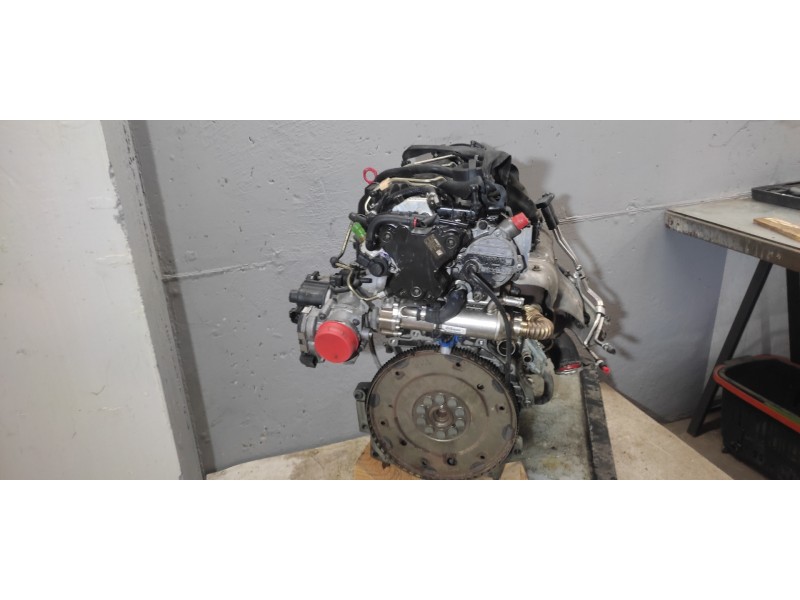 Recambio de motor completo para volvo c30 d5 kinetic referencia OEM IAM D5244T8 INYECCIÓN BOSCH 