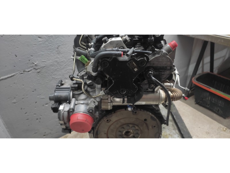 Recambio de motor completo para volvo c30 d5 kinetic referencia OEM IAM D5244T8 INYECCIÓN BOSCH 