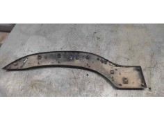Recambio de molduras traseras para peugeot partner kombi confort referencia OEM IAM 9641172677 IZQUIERDA  2