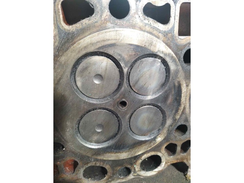 Recambio de culata para volvo fl xxx fg 4x2 cabina para grupos (l4h1c) referencia OEM IAM 20993095  