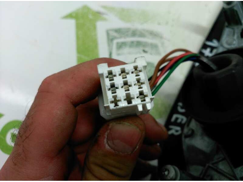 Recambio de retrovisor derecho para peugeot 206 berlina xt referencia OEM IAM 96258530XX  