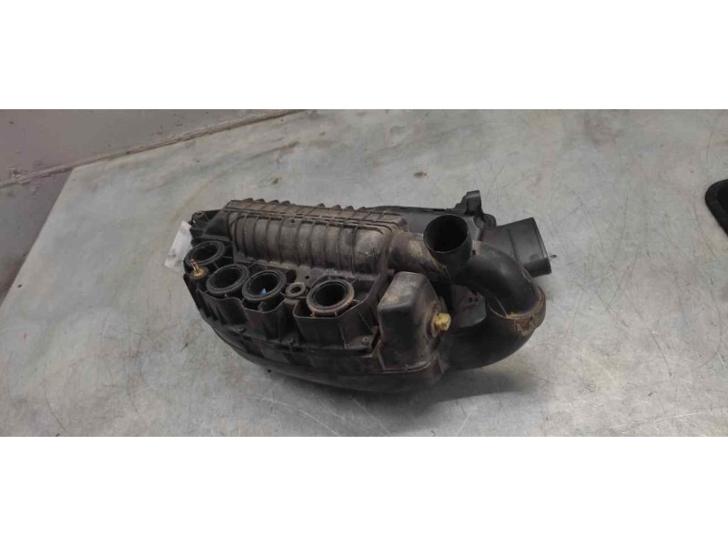 Recambio de filtro aire para renault kangoo (f/kc0) alize referencia OEM IAM 7700867960  