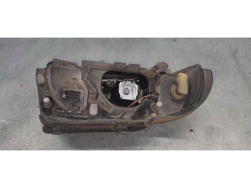 Recambio de faro izquierdo para audi a4 berlina (b5) 1.9 tdi referencia OEM IAM   