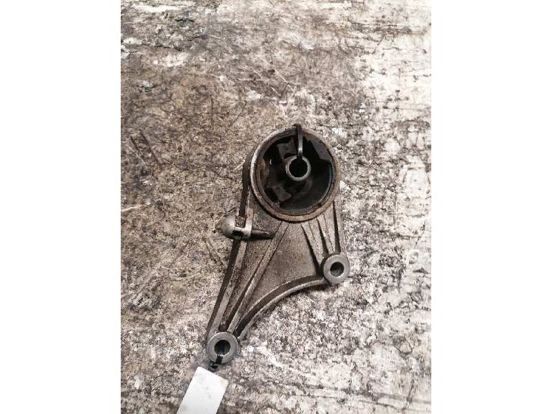 Recambio de soporte motor para nissan primera berlina (p11) gx referencia OEM IAM   