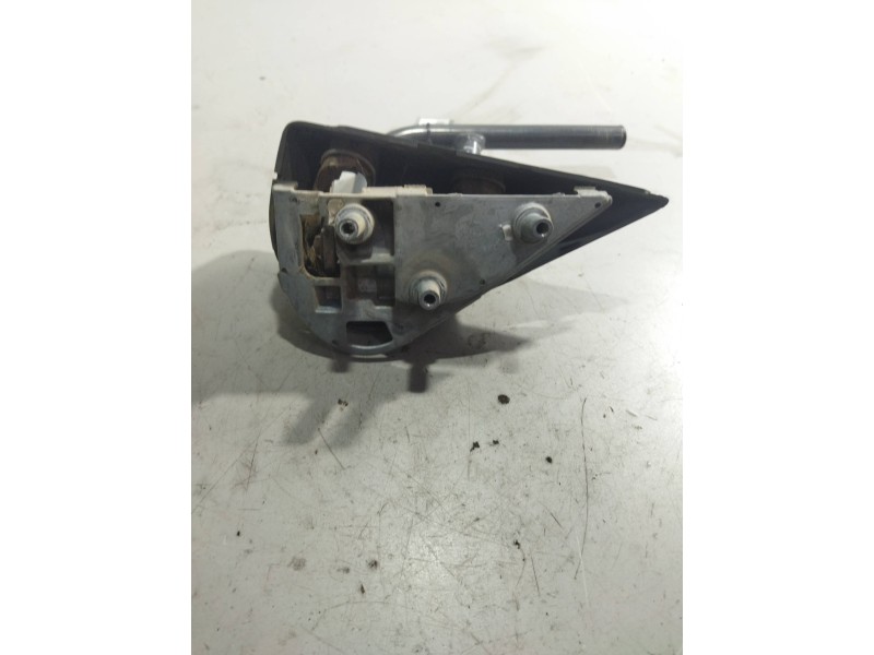 Recambio de brazo retrovisor izquierdo para nissan trade 2.0 d referencia OEM IAM   