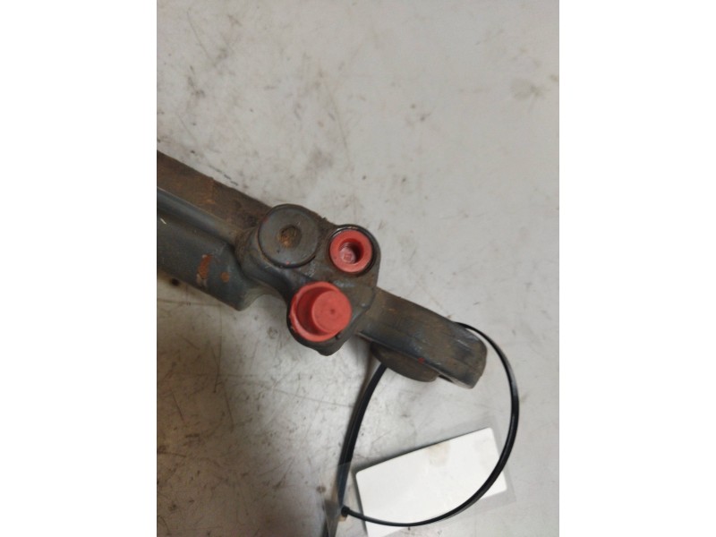 Recambio de brazo elevacion cabina para daf serie 45.180 e2 referencia OEM IAM ACHB170 180084 