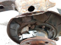 Recambio de mangueta trasera derecha para mercedes-benz vito (w638) combi 110 cdi (638.194) referencia OEM IAM    2