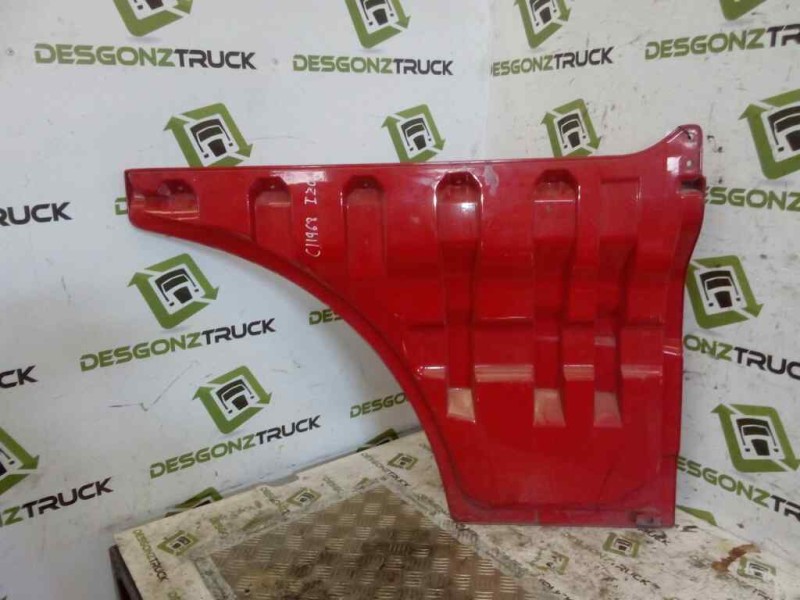 Recambio de moldura puerta delantera izquierda para man tg - a 18.xxx referencia OEM IAM 81626100023  