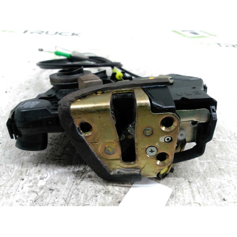 Recambio de cerradura puerta delantera izquierda para toyota avensis wagon (t25) 2.0 d-4d executive referencia OEM IAM   