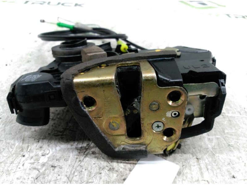 Recambio de cerradura puerta delantera izquierda para toyota avensis wagon (t25) 2.0 d-4d executive referencia OEM IAM   