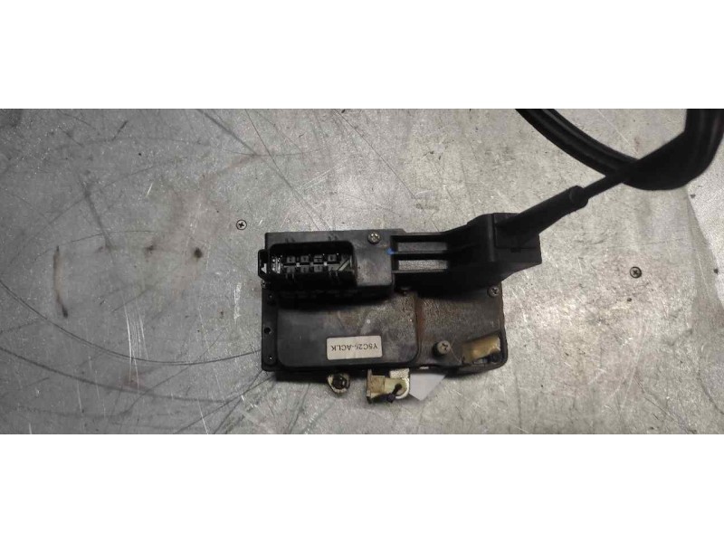 Recambio de cerradura puerta delantera izquierda para ford fusion (cbk) ambiente referencia OEM IAM  Y5C25ACDK 