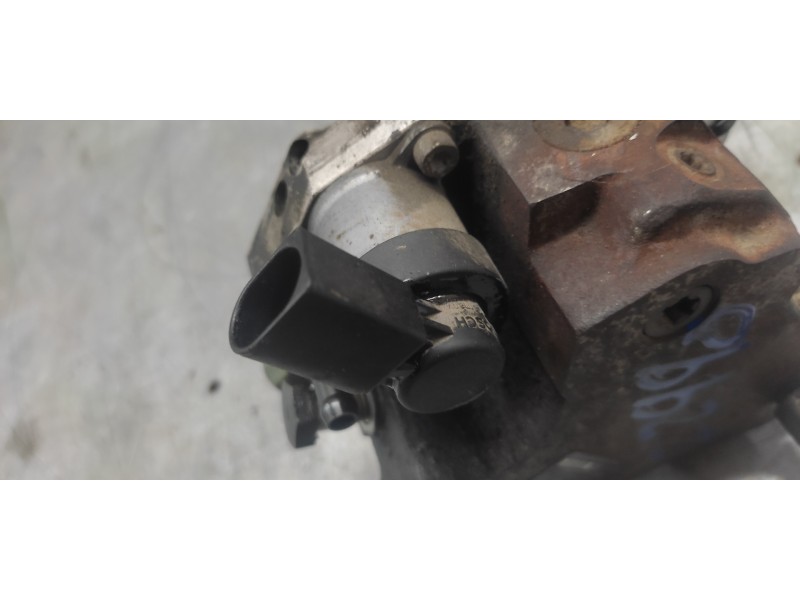 Recambio de bomba inyeccion para bmw serie 1 berlina (e81/e87) 120d referencia OEM IAM 0445010045 7788670 BOSCH