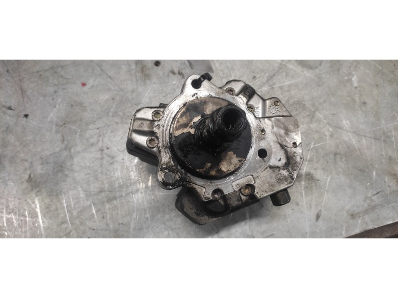 Recambio de bomba inyeccion para bmw serie 1 berlina (e81/e87) 120d referencia OEM IAM 0445010045 7788670 BOSCH