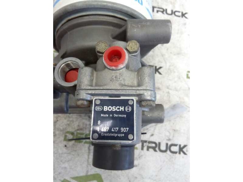 Recambio de valvula aire para renault trucks autobus-furgon r-312 referencia OEM IAM 0484460105 VALVULA SECADORA 